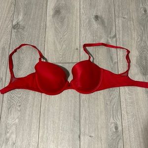 Victoria Secret lined Demi bra 32D brand new w/ no tags